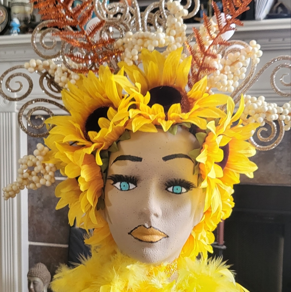 Stryo foam head art